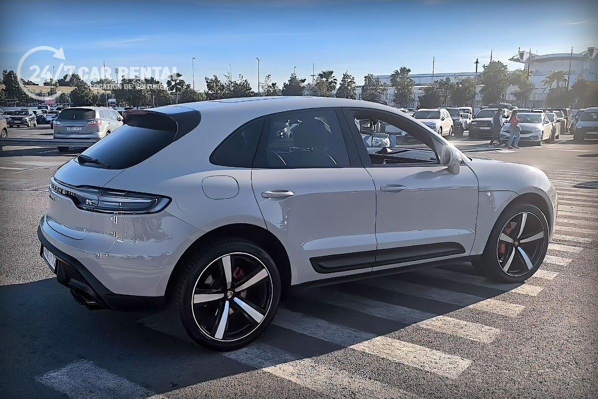Louer Porsche Macan Casablanca